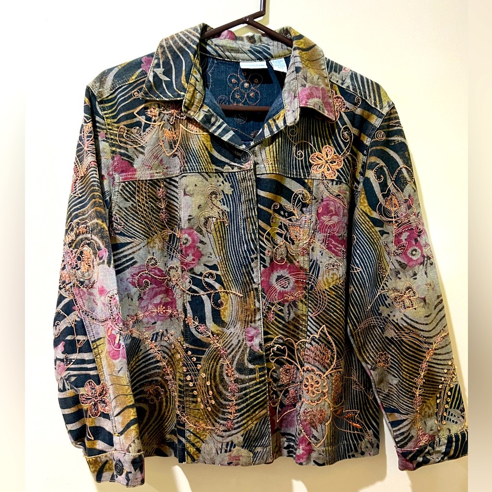 Chicos jacket, like new, barely used, beautiful, elegant, fun textures & colors